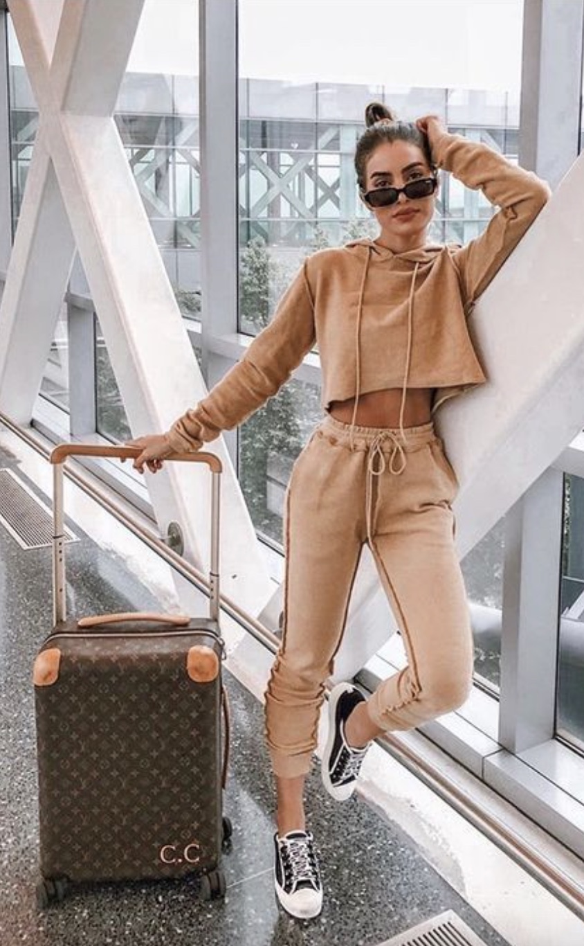 Comfy Airport Outfits