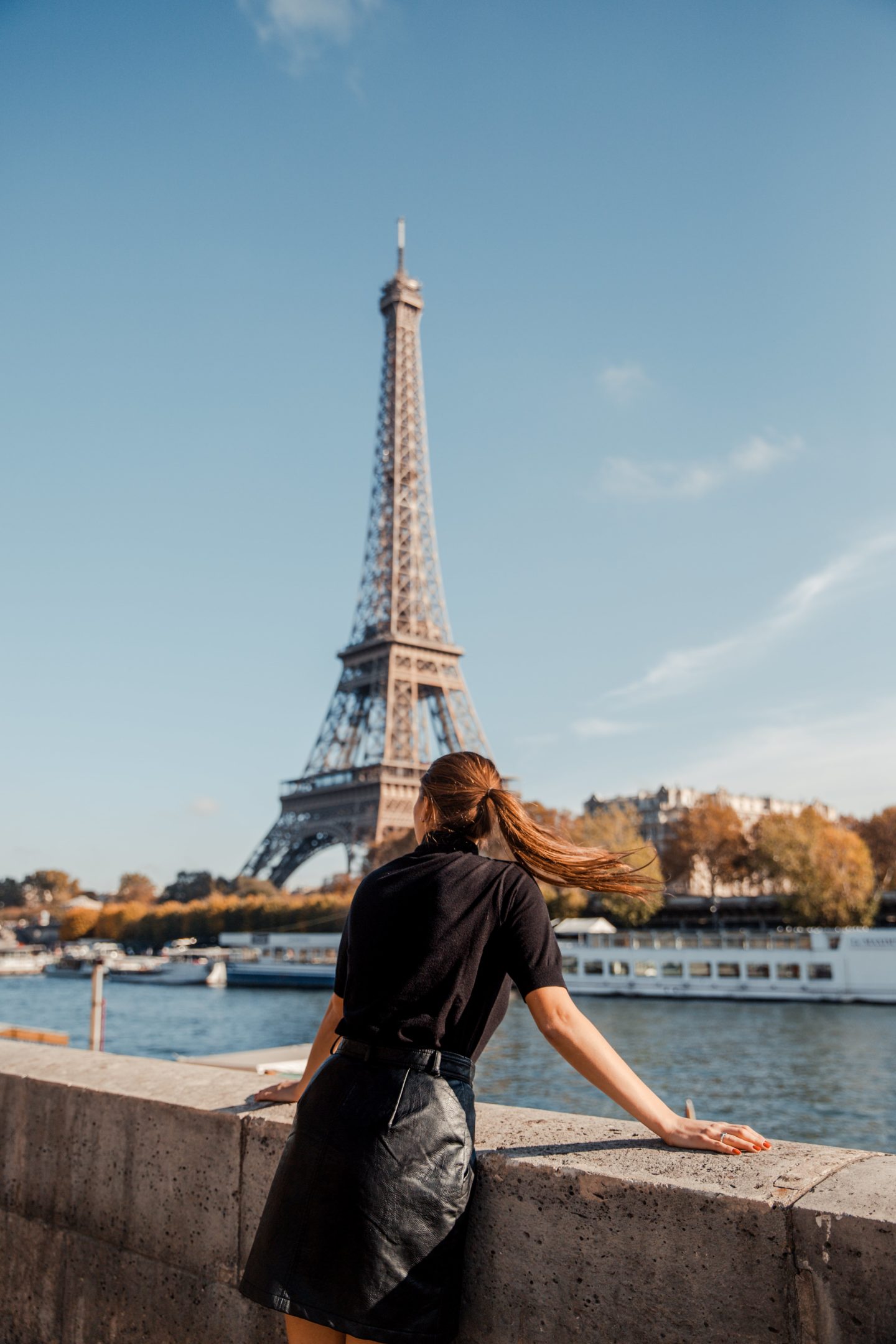 eiffel tower top