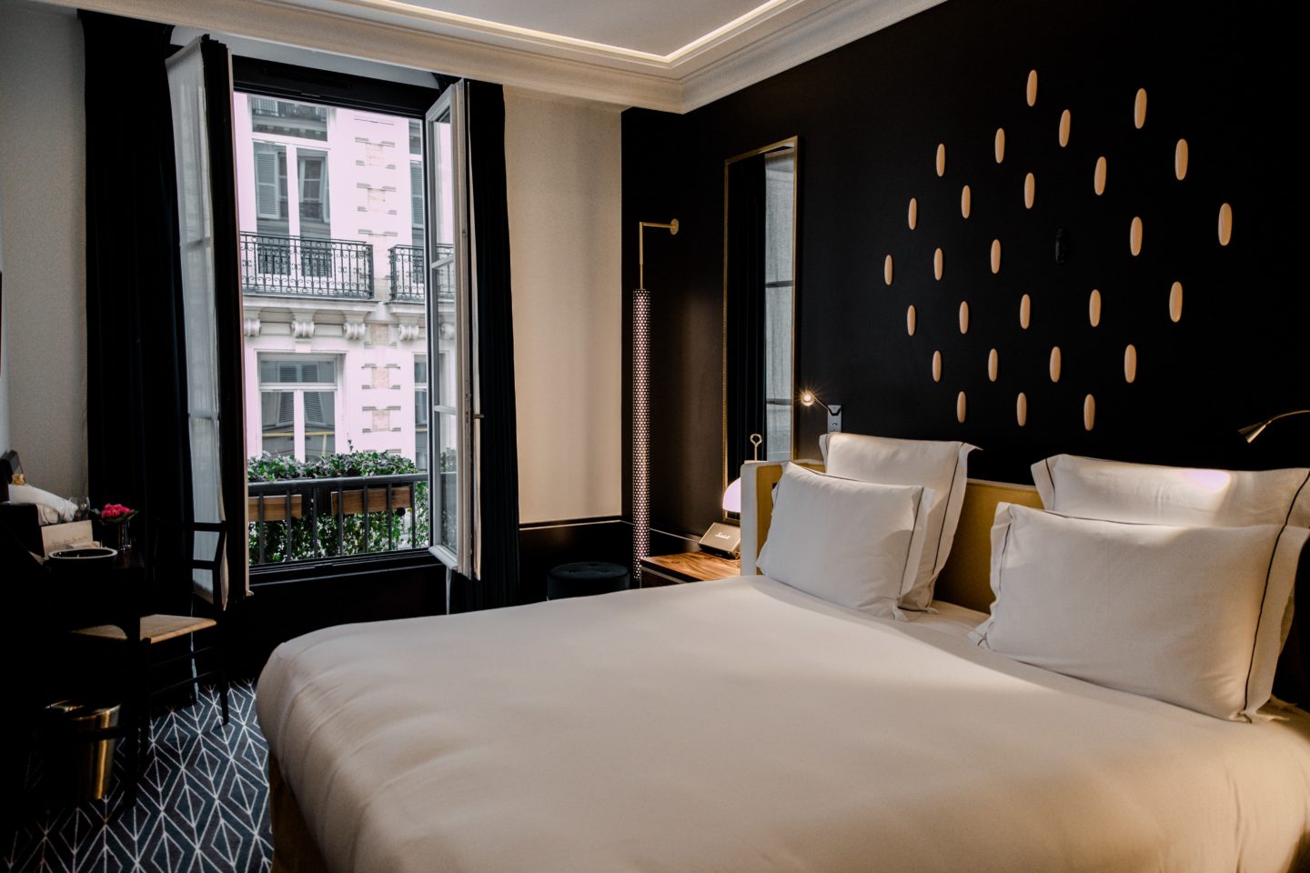 Staying at Le Roch Paris | Ultra Chic 5 Star Hotel- Where to stay in Paris