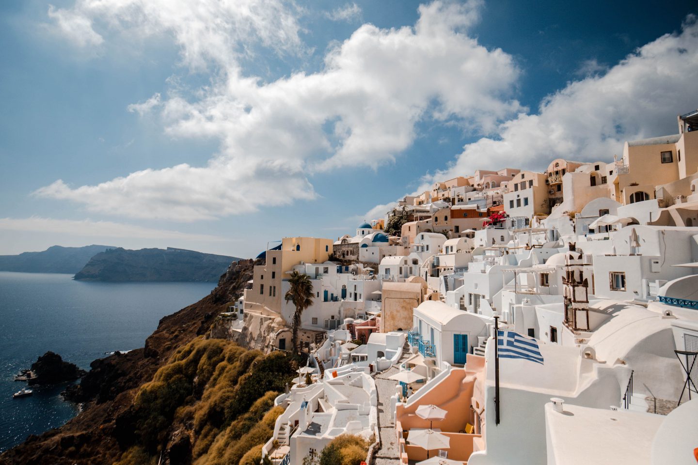 Complete Oia Santorini Travel Guide: Everything You need to Know | Dana Berez Greece Travel Guide