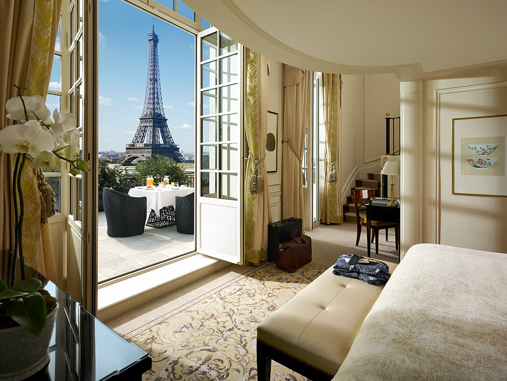 Paris Hotels with Eiffel Tower View