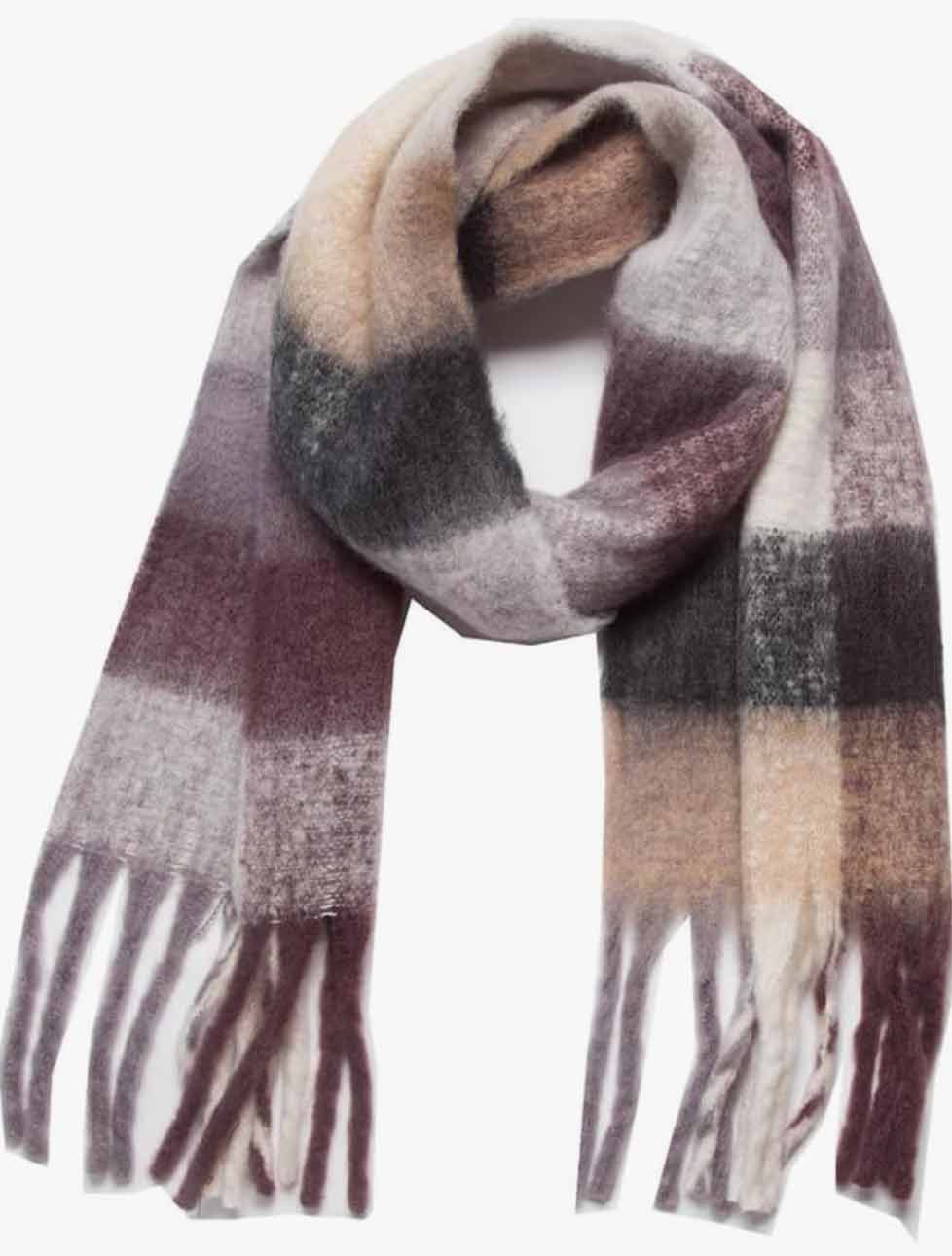 what to pack for new york winter scarf