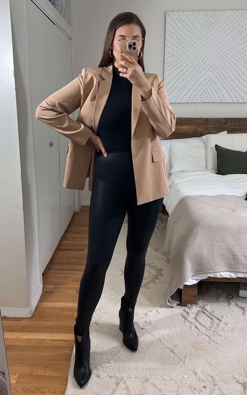leather leggings outfit