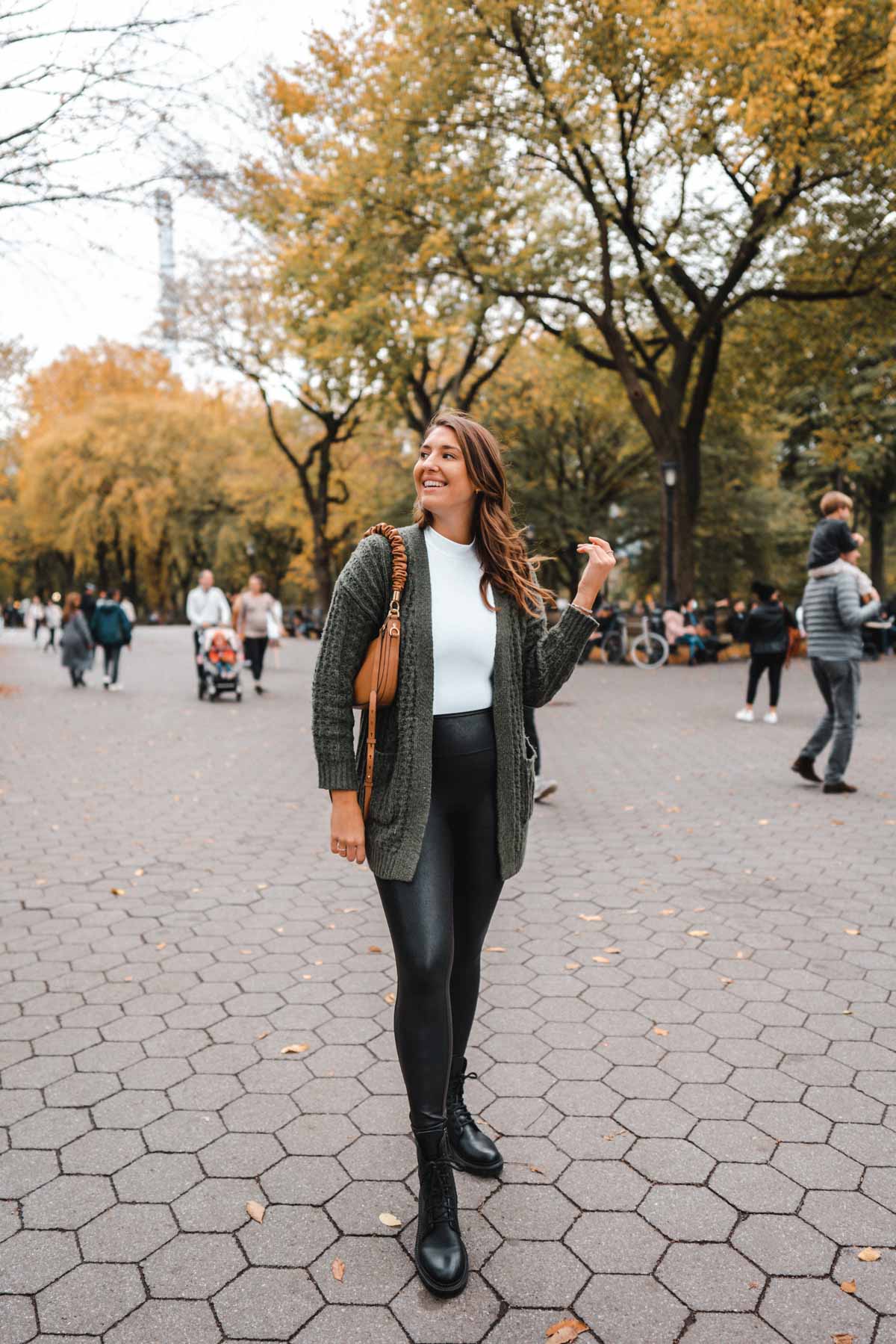what to wear with leather leggings