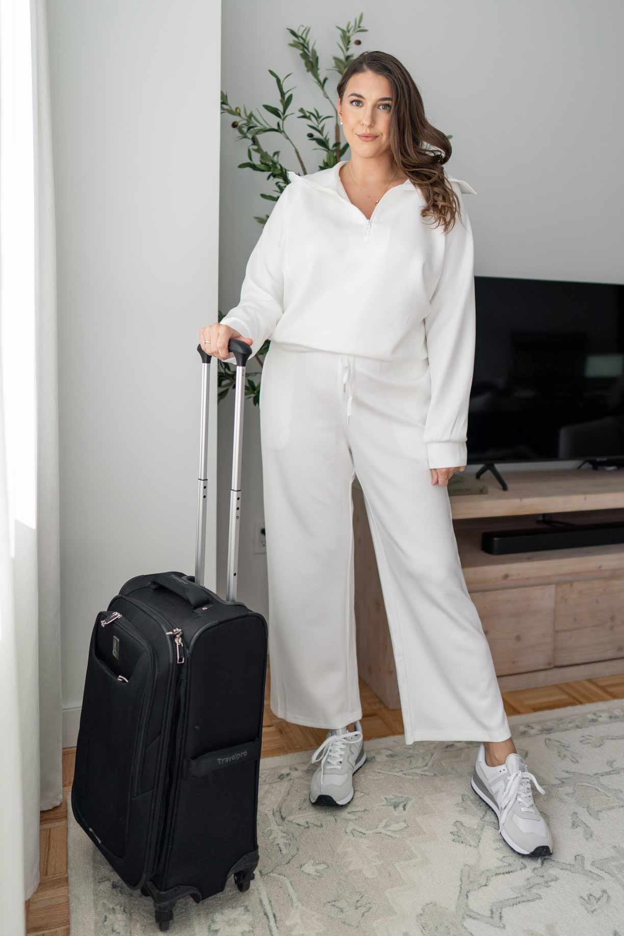 Monochrome travel outfit