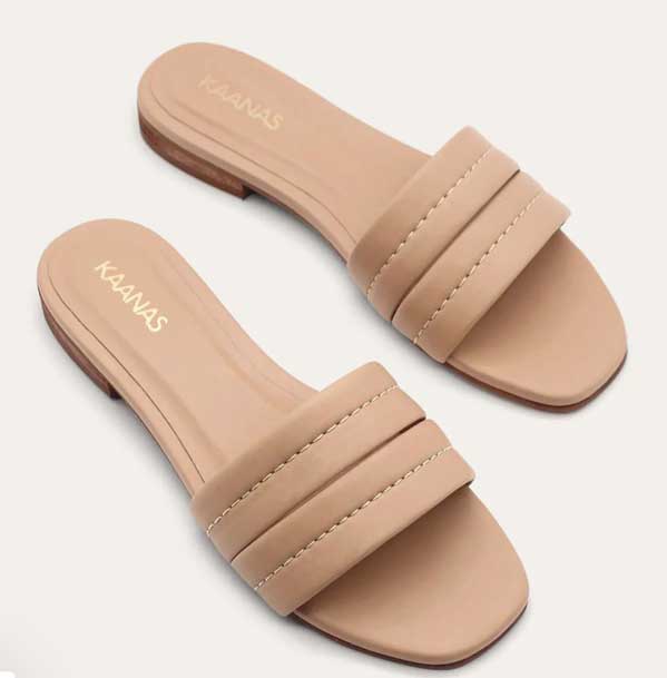 travel sandals for italy
