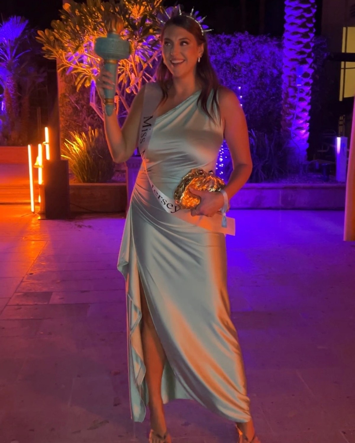 Amazon Miss Congeniality costume