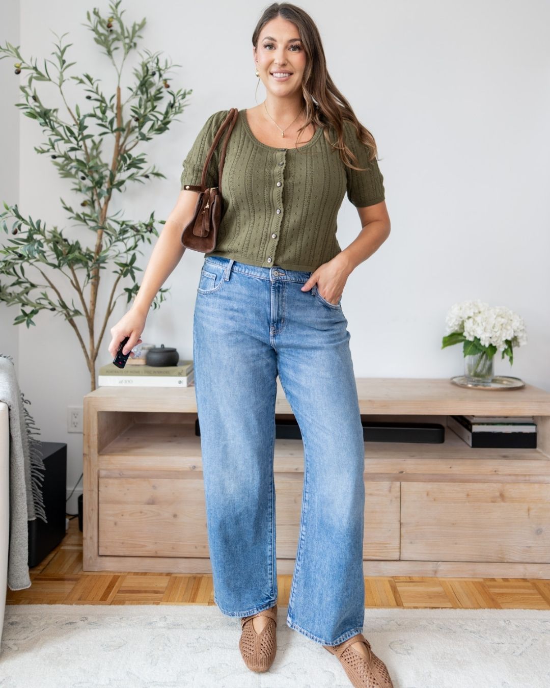 Old Navy short sleeve button-down sweater in Olive green