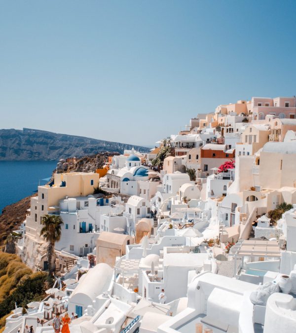 Complete Oia Santorini Travel Guide: Everything You need to Know | Dana Berez Greece Travel Guide